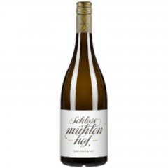 Weingut Schlossm�hlenhof Chardonnay QW Trocken 0,75 l - Volumin�ser Wein mit sch�nem Duft nach Bananen und filigraner S�ure. Cremig im Abgang.