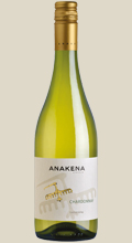 Anakena Chardonnay Varietal 0,75 l - Ein frischer, gut strukturierter Chardonnay, mit Aromen von Melone, Maracuja und Grapefruit. Weich und gut ausbalanciert pr�sentiert sich der Wein sortentypisch mit einem lang anhaltenden Abgang.