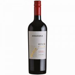 Anakena Indo Cabernet Sauvignon 0,75 l - Dieser Indo Cabernet Sauvignon ist reich und vollmundig mit Aromen von schwarzen Beeren, dunkler Schokolade, Pflaumen und Cassisgeschmack. Weich und gut ausbalanciert pr�sentiert sich der Wein mit ein...