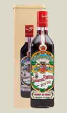 Boudier Cr�me de Cassis 0,7 l Schmuckdose - Die au�ergew�nhliche Cr�me de Cassis de Dijon ist �ppig, reich, cremig und wird auf der ganzen Welt hoch anerkannt. Die intensive Farbe und der Geschmack von frisch gewonnenen schwarzen Johannisbeere...