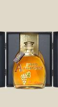 Grappa Invechiata di Amarone 40,0 % vol. in edler Geschenkbox 0,7 l - Grappa Invechiata di Amarone wurde aus dem Trester der Amarone Trauben destilliert. Die  Alterung �ber 8 Jahre erfolgt in franz�sischer Eiche. Die Produktion ist limitiert und  alle Flaschen tragen ...