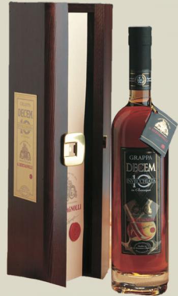 Grappa Decem Invecchiata 44,0 % vol. in edler Holzkiste 0,7 l